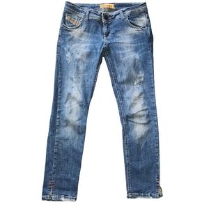 DIESEL Only The Brave Women's size 28 Ankle length Cropped Jeans 2/$35